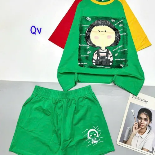 đồ bộ quần đùi áo tay ngắn in hình bé tóc ngang