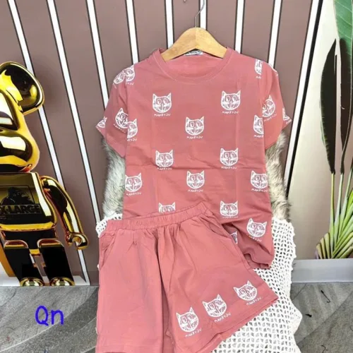 Đồ bộ quần đùi áo tay ngắn in hình đầu mèo