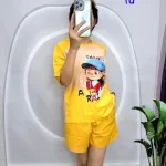Đồ bộ quần đùi áo tay ngắn in hình em bé đội mũ