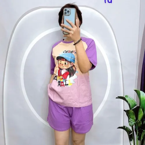 Đồ bộ quần đùi áo tay ngắn in hình em bé đội mũ