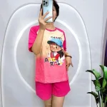 Đồ bộ quần đùi áo tay ngắn in hình em bé đội mũ