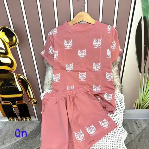 Đồ bộ quần đùi áo tay ngắn in hình mèo nhỏ