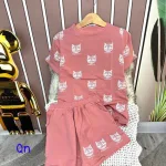 Đồ bộ quần đùi áo tay ngắn in hình mèo nhỏ
