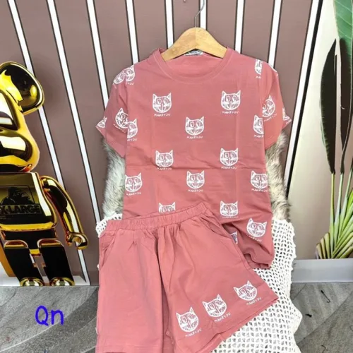 Đồ bộ quần đùi áo tay ngắn in hình mèo nhỏ
