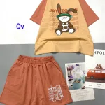 Đồ bộ quần đùi áo tay ngắn in hình thỏ mặt chữ jay