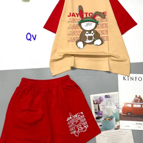 Đồ bộ quần đùi áo tay ngắn in hình thỏ mặt chữ jay