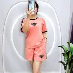 Đồ bộ quần đùi áo tay ngắn in hình trái tim đen