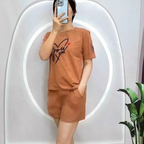 Đồ bộ quần đùi áo tay ngắn in trái tim chữ