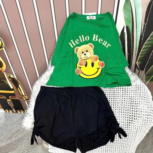 Đồ bộ quần đùi đen áo tay ngắn crop in hình