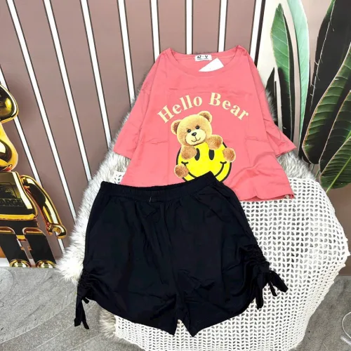 Đồ bộ quần đùi đen áo tay ngắn crop in hình