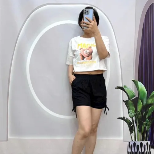 Đồ bộ quần đùi đen rút dây áo tay ngắn in hình