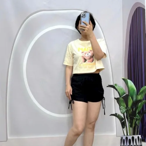 Đồ bộ quần đùi đen rút dây áo tay ngắn in hình