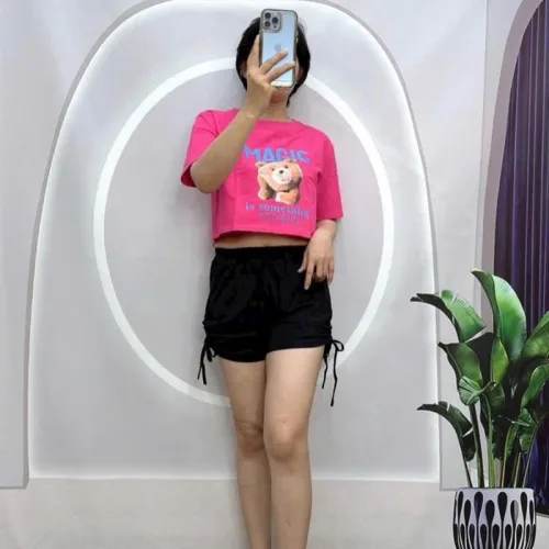 Đồ bộ quần đùi đen rút dây áo tay ngắn in hình