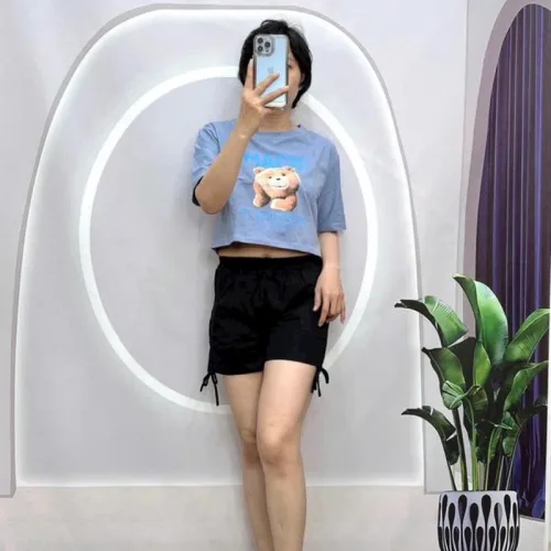Đồ bộ quần đùi đen rút dây áo tay ngắn in hình