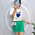 Đồ bộ quần đùi rút dây áo crop tay ngắn in hình