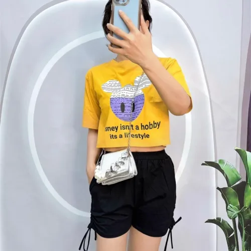 Đồ bộ quần đùi rút dây áo crop tay ngắn in hình