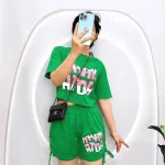 Đồ bộ quần đùi rút dây áo tay ngắn crop in hình