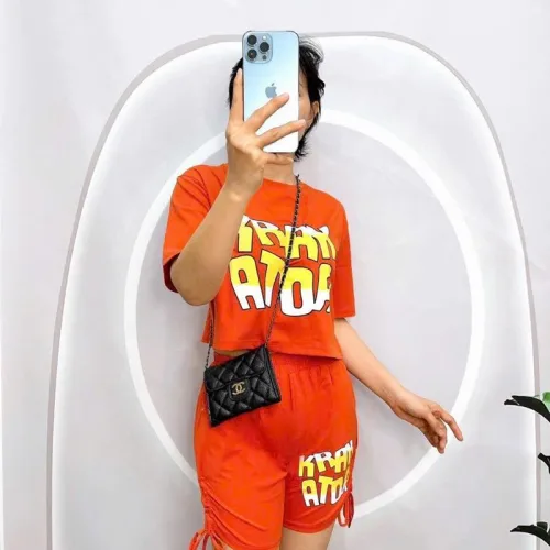 Đồ bộ quần đùi rút dây áo tay ngắn crop in hình