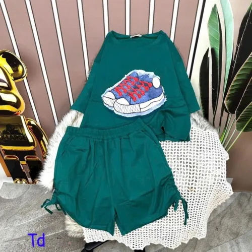 Đồ bộ quần đùi rút dây áo tay ngắn in hình giày