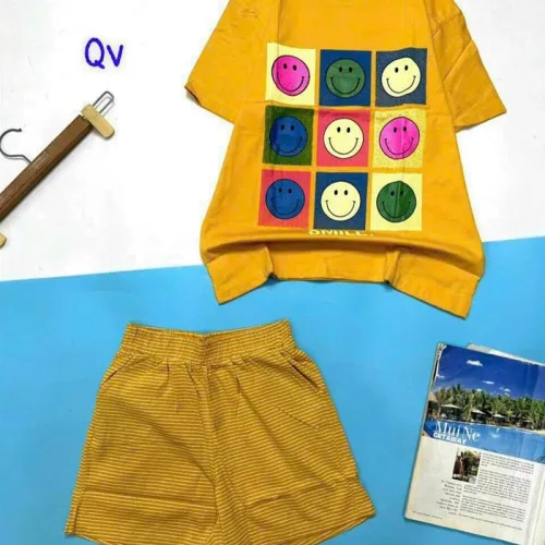 Đồ bộ quần đùi sọc áo tay ngắn in hình mặt cười