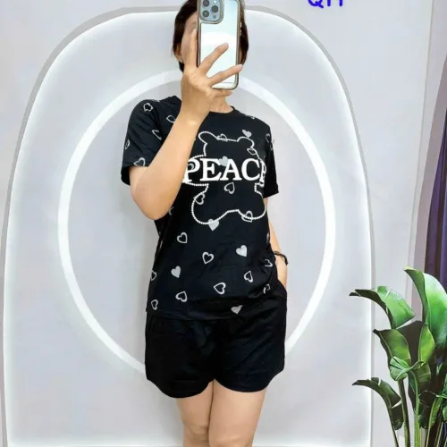đồ bộ quần đùi trơn áo tay ngắn in chữ peace