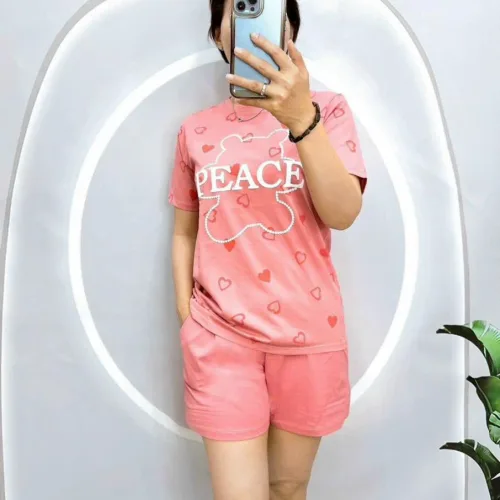 đồ bộ quần đùi trơn áo tay ngắn in chữ peace