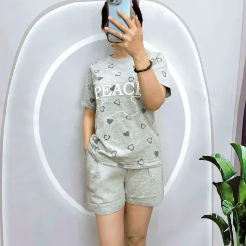 đồ bộ quần đùi trơn áo tay ngắn in chữ peace