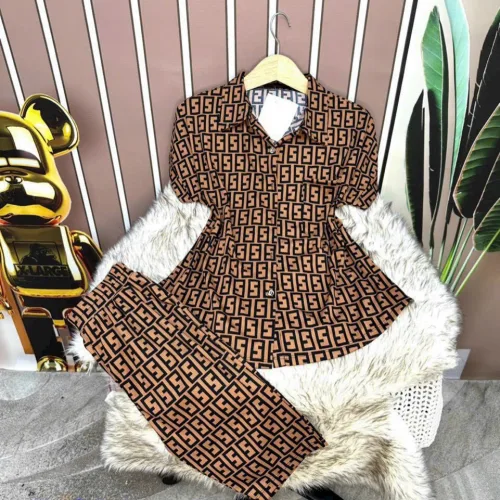 Đồ bộ quần lửng áo cổ bẻ tay ngắn hoạ tiết