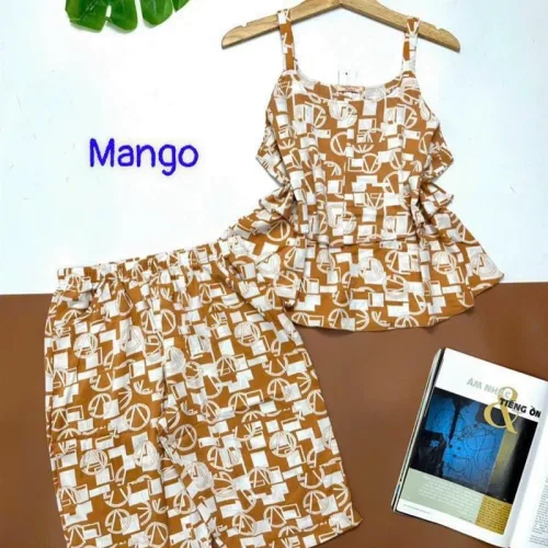 Đồ bộ quần lửng áo dây hoạ tiết mặc nhà