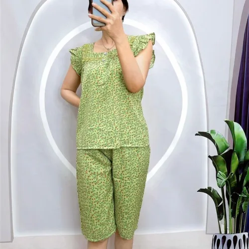 Đồ bộ quần lửng áo sát nách bèo cổ vuông hoạ tiết hoa