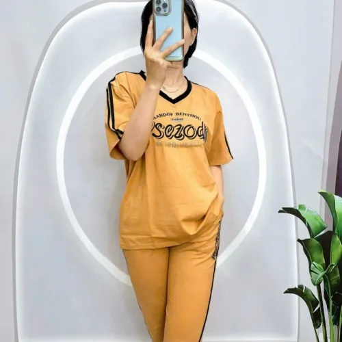 Đồ bộ quần lửng áo tay ngắn cổ tim in chữ form rộng