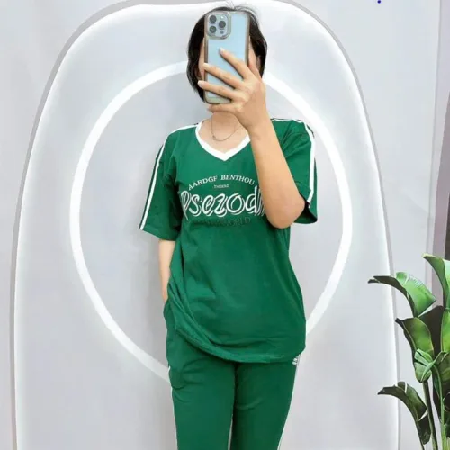 Đồ bộ quần lửng áo tay ngắn cổ tim in chữ form rộng