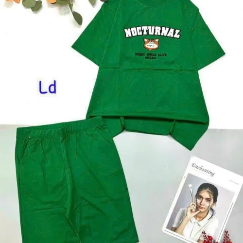 Đồ bộ quần lửng áo tay ngắn cổ tròn in chữ