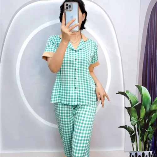 Đồ bộ quần lửng pijama áo tay ngắn cổ bẻ hoạ tiết