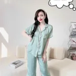 Đồ bộ quần lửng pijama áo tay ngắn cổ bẻ màu trơn