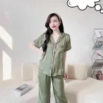Đồ bộ quần lửng pijama áo tay ngắn cổ bẻ màu trơn