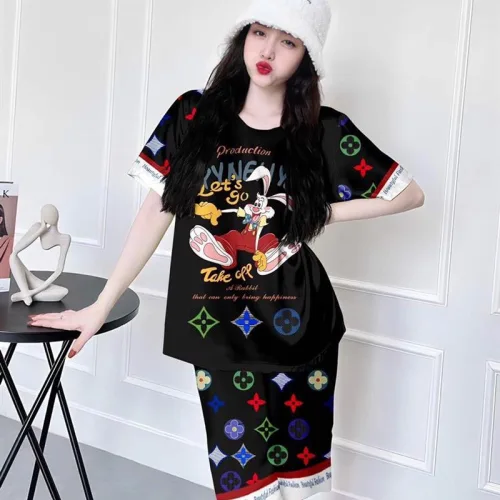 Đồ bộ quần lửng vải xước in hình cổ tròn