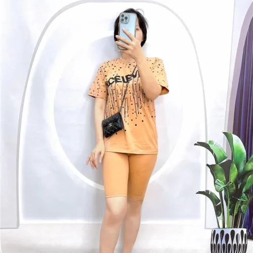 Đồ bộ quần ngố áo tay ngắn cổ tròn in chữ