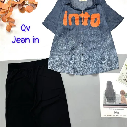 Đồ bộ quần ngố đen áo sơ mi tay ngắn cổ bẻ in chữ