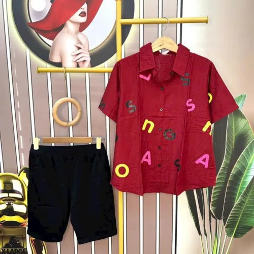 Đồ bộ quần ngố đen áo sơ mi tay ngắn in chữ