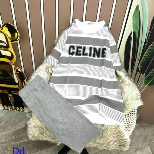 Đồ bộ quần ngố màu áo tay ngắn cổ tròn in chữ celine