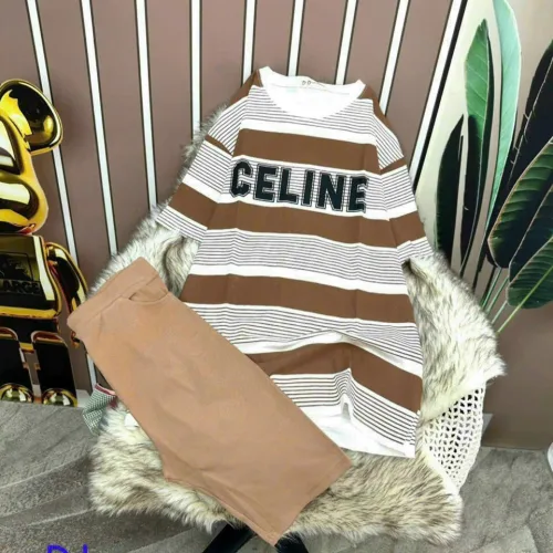 Đồ bộ quần ngố màu áo tay ngắn cổ tròn in chữ celine