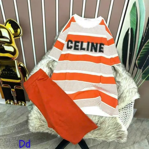 Đồ bộ quần ngố màu áo tay ngắn cổ tròn in chữ celine