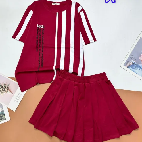 đồ bộ quần váy áo thun tay ngắn in chữ dọc