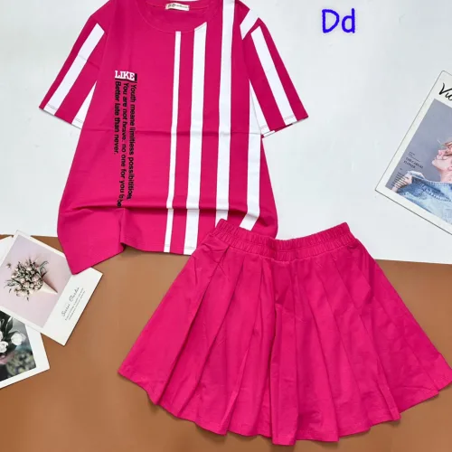 đồ bộ quần váy áo thun tay ngắn in chữ dọc