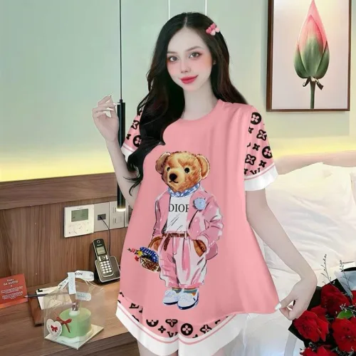 Đồ bộ satin quần đùi áo tay ngắn cổ tròn in hình dể thương