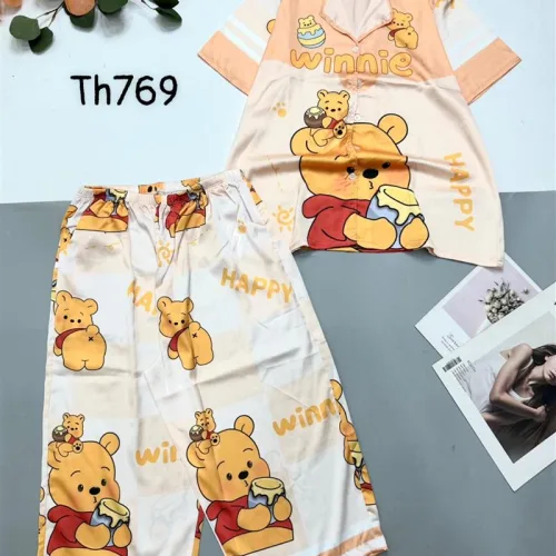 Đồ bộ satin quần lửng pijama tay ngắn cổ bẻ hoạ tiết