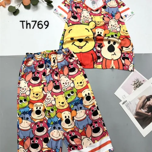 Đồ bộ satin quần lửng pijama tay ngắn cổ bẻ hoạ tiết