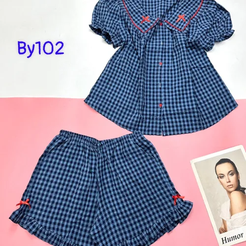 đồ bộ sơ mi ca rô cổ bẻ có nơ nhỏ ở cổ áo tay phồng