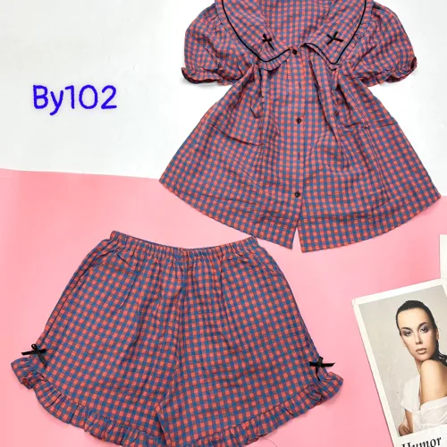 đồ bộ sơ mi ca rô cổ bẻ có nơ nhỏ ở cổ áo tay phồng